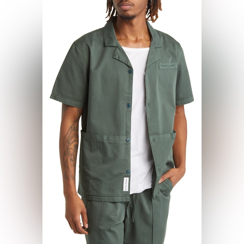 Native Youth Men’s Pocket Detail Short Sleeve Button-Up Camp Shirt | Green | M